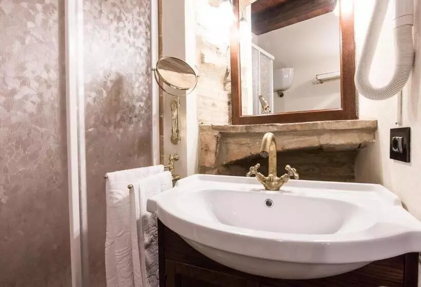 Aamiaismajoitus (B&B) Domus In Castro