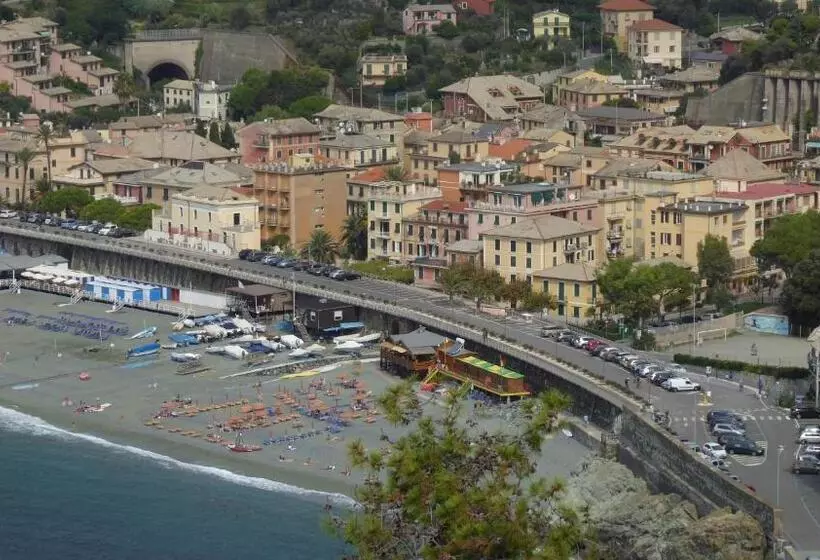 Hotelli Albergo Lungomare