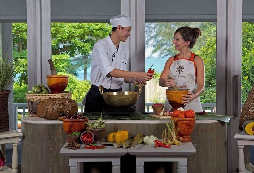 Anantara Mai Khao Phuket Villas