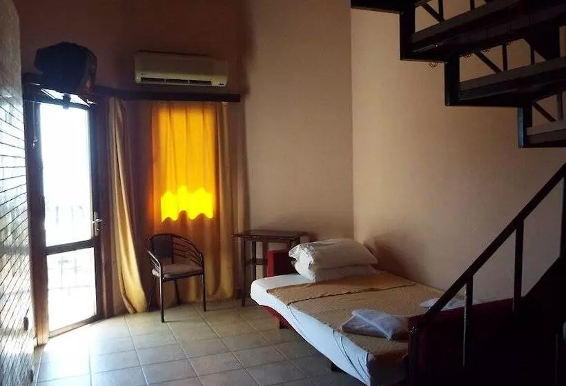 בית מלון כפרי Area