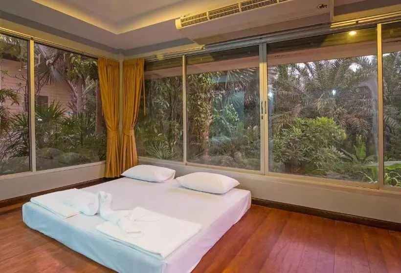 هتل Krabi Home Town Boutique