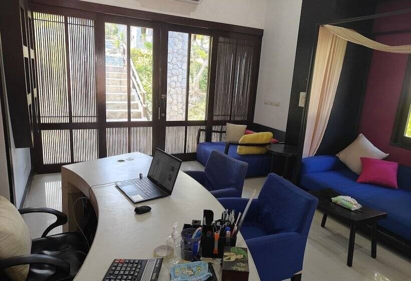 אתר נופש Bhundhari Residence Koh Samui