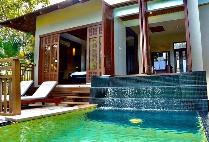 אתר נופש Bhundhari Residence Koh Samui