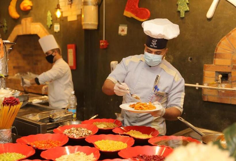 هتل Aladdin Beach Resort