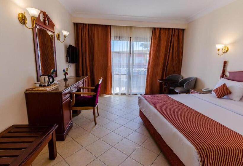 هتل Aladdin Beach Resort