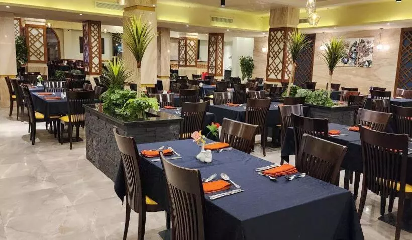 ホテル Aladdin Beach Resort