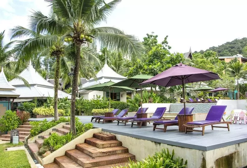 Отель Anyavee Tubkaek Beach Resort