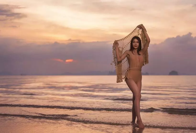 Отель Anyavee Tubkaek Beach Resort