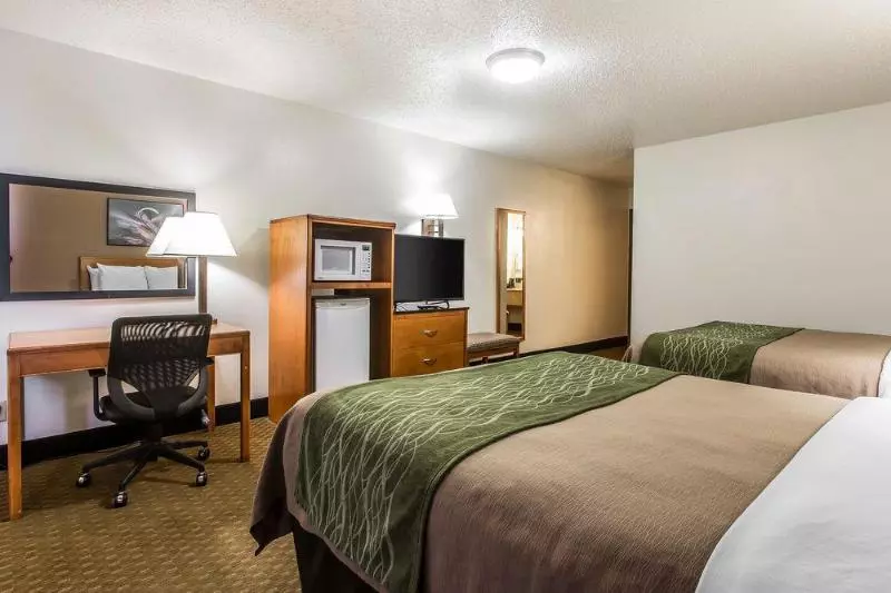 호텔 Bearcat Inn And Suites