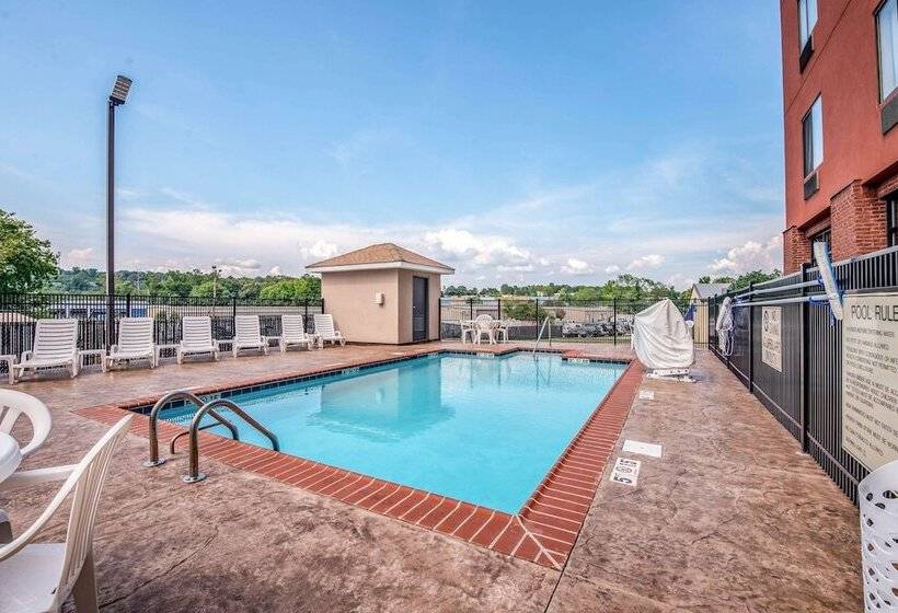 ホテル Comfort Suites Pelham Hoover I 65