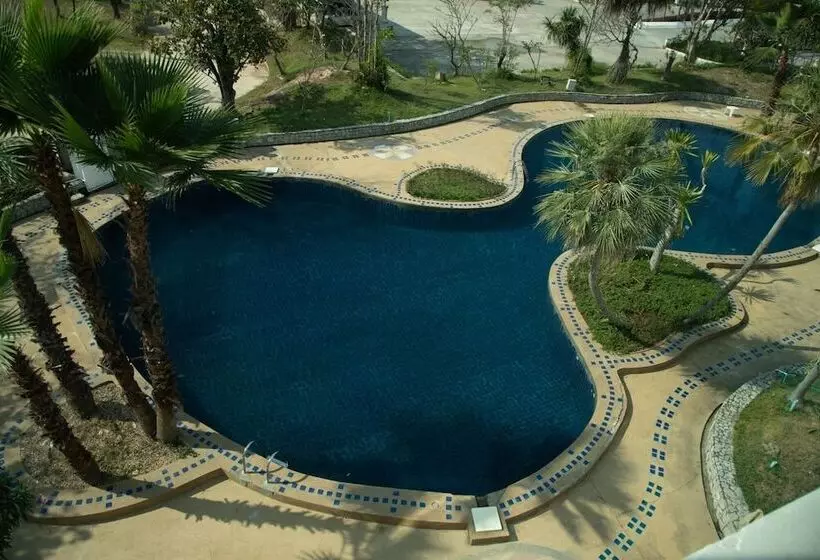 Отель Gassan Panorama Golf Club