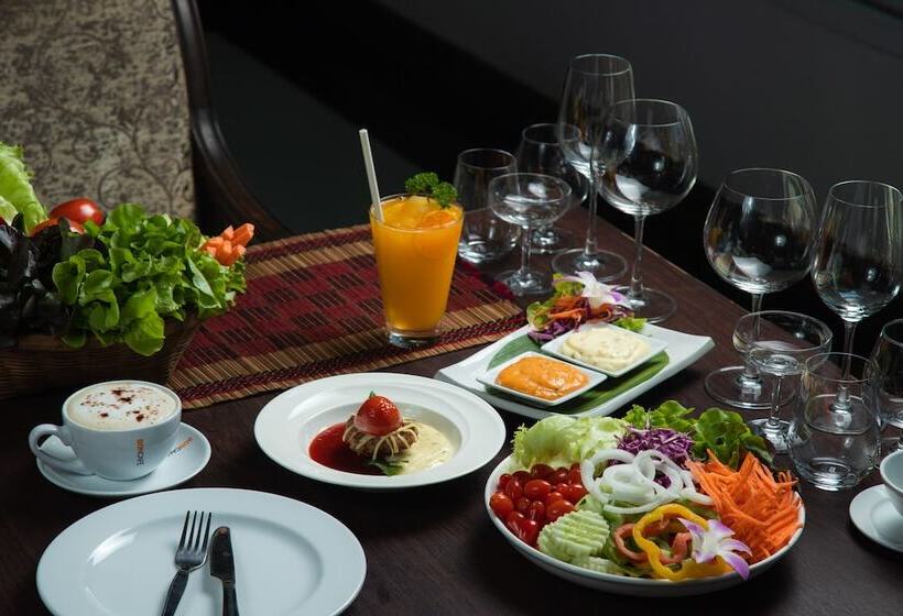 Отель Gassan Panorama Golf Club