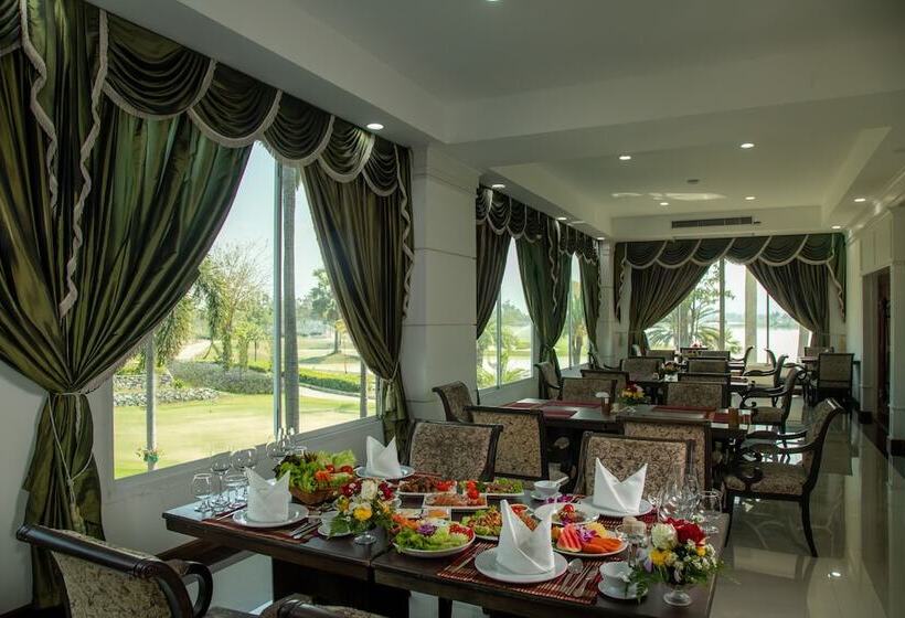 Отель Gassan Panorama Golf Club