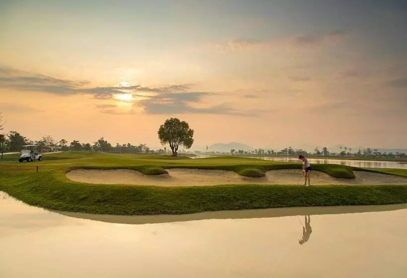 Отель Gassan Panorama Golf Club