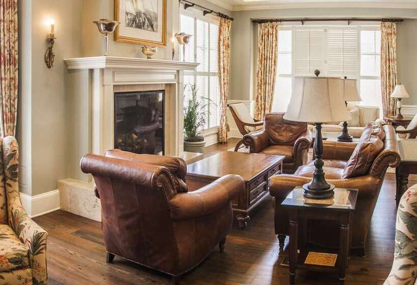 בית מלון כפרי Hampton Inn & Suites Savannah Historic District