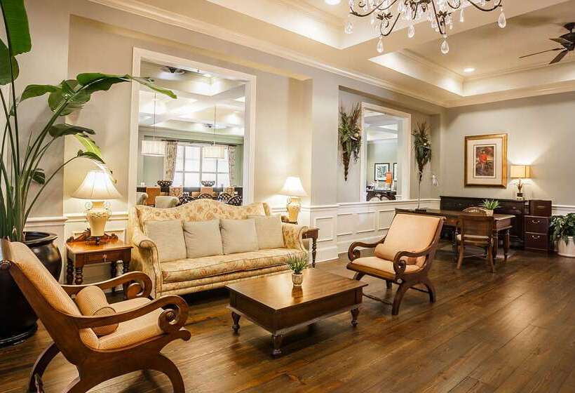 בית מלון כפרי Hampton Inn & Suites Savannah Historic District