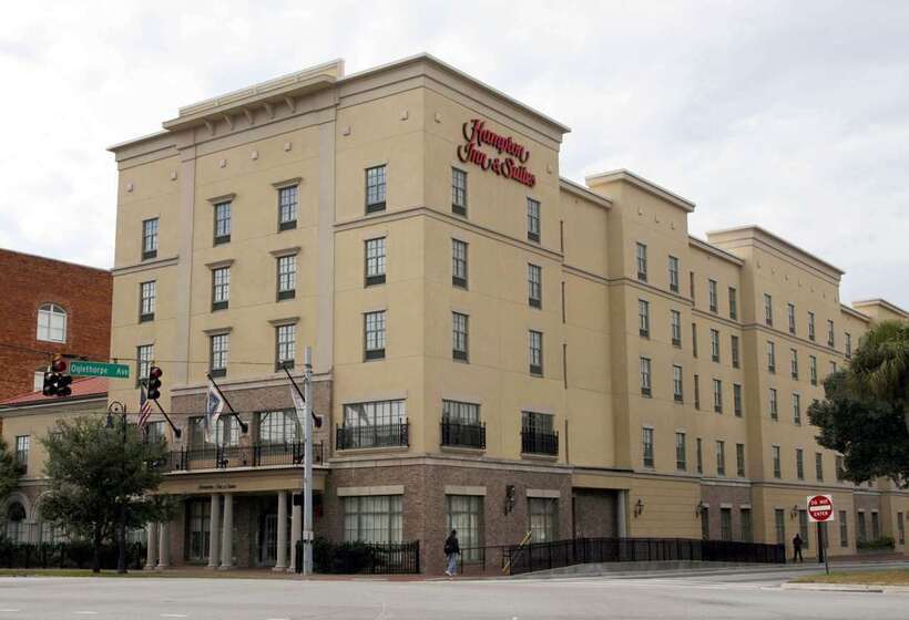 בית מלון כפרי Hampton Inn & Suites Savannah Historic District
