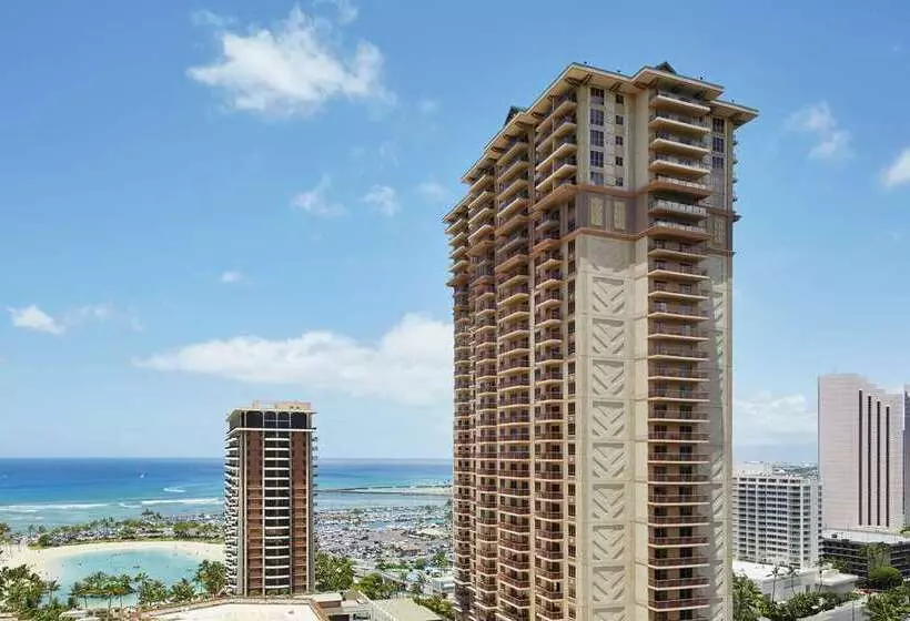 هتل Hilton Grand Vacations Club Grand Waikikian Honolulu