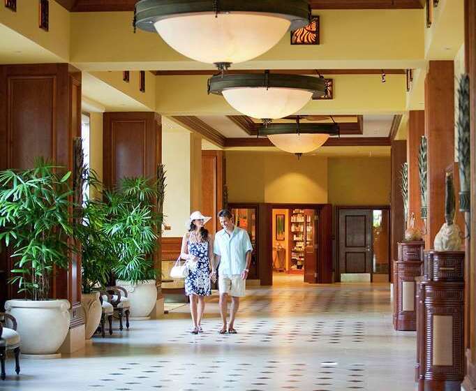 בית מלון כפרי Hilton Grand Vacations Club Grand Waikikian Honolulu