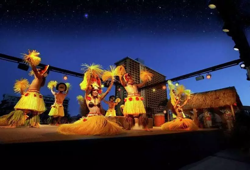 هتل Hilton Grand Vacations Club Grand Waikikian Honolulu