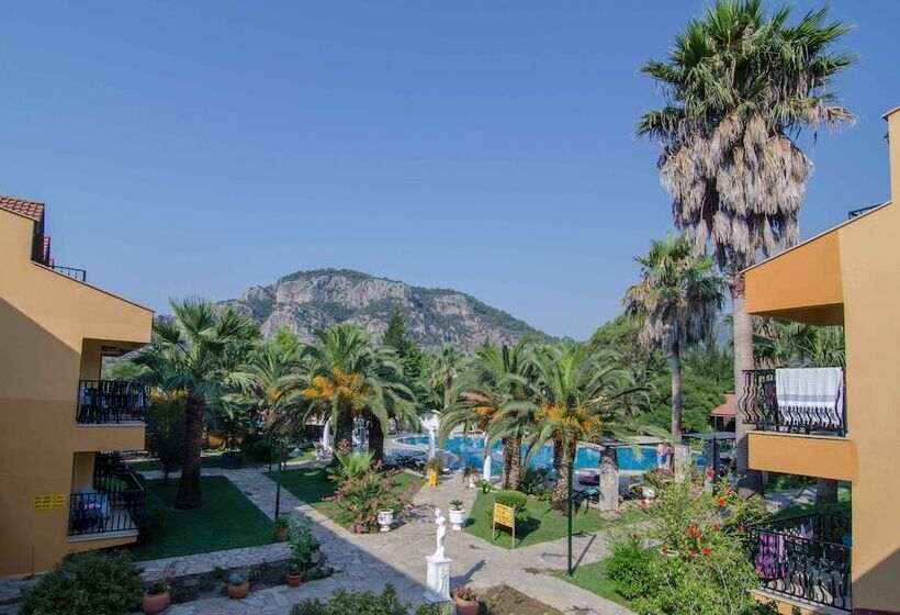 בית מלון כפרי Holiday Calbis