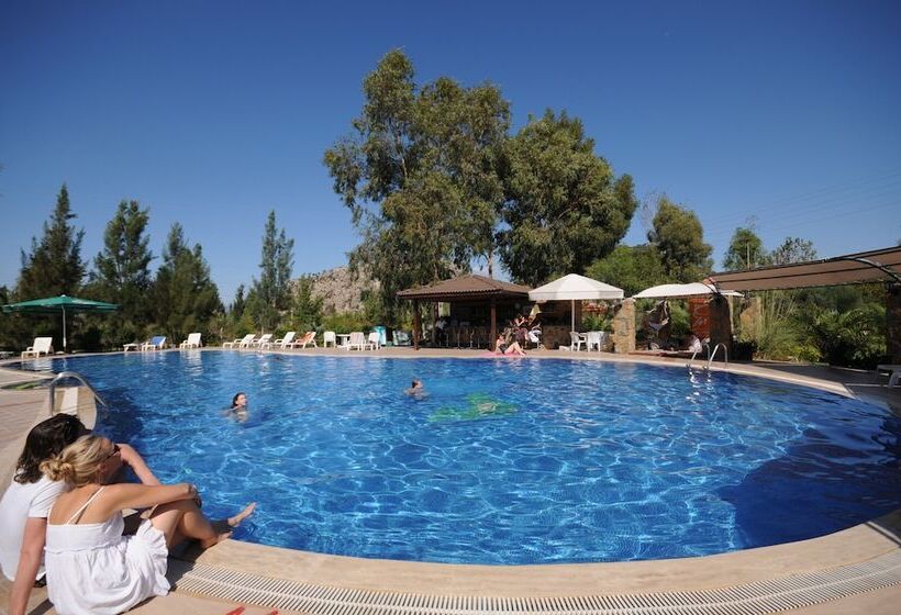 בית מלון כפרי Holiday Calbis