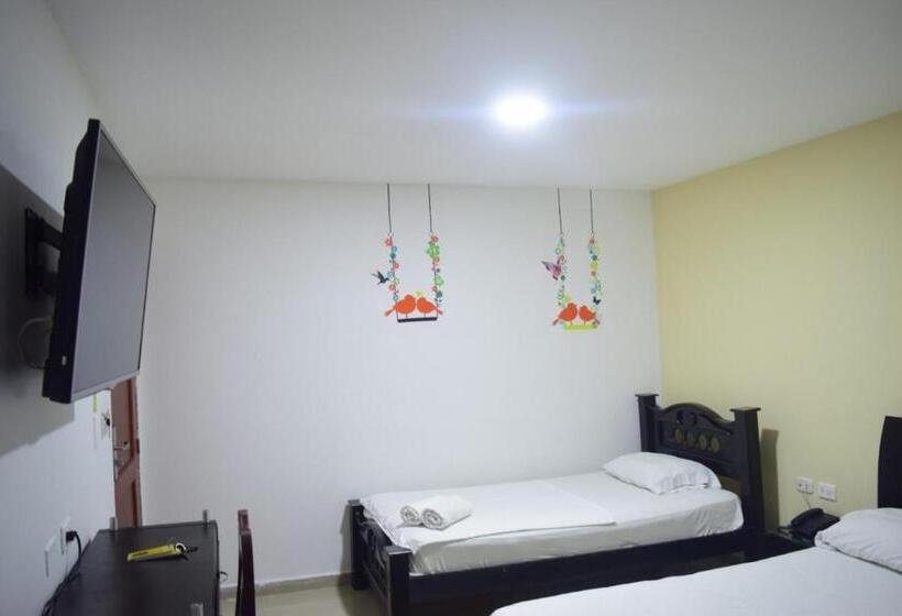 فندق Intersuites