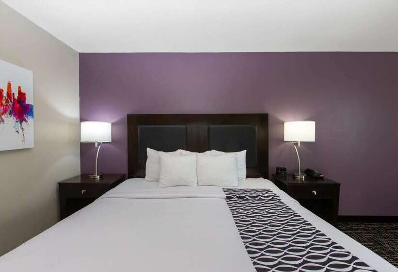 酒店 La Quinta By Wyndham Blue Springs