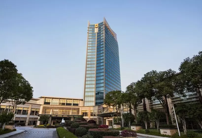 Hotel Shangri La Wenzhou A Panoramic View Of The River, Adjacent To Wenzhou International Convention And E