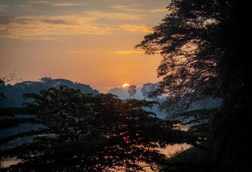 فندق The Legacy River Kwai Resort