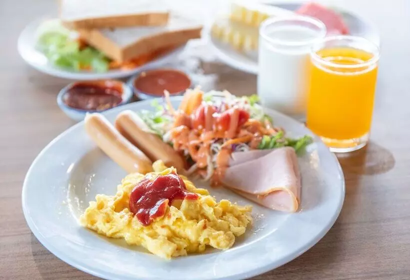 호텔 The Legacy River Kwai Resort