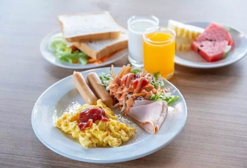 호텔 The Legacy River Kwai Resort