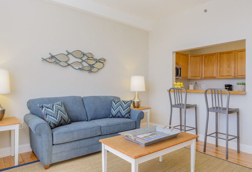 호텔 Winthrop Beach Inn And Suites Boston Logan Airport Adults Only