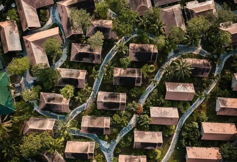 Koh Chang Paradise Resort & Spa