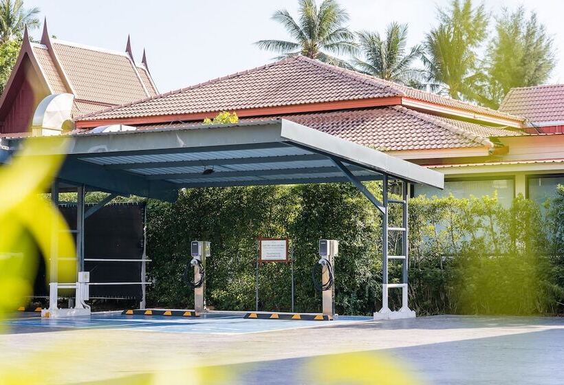 Koh Chang Paradise Resort & Spa