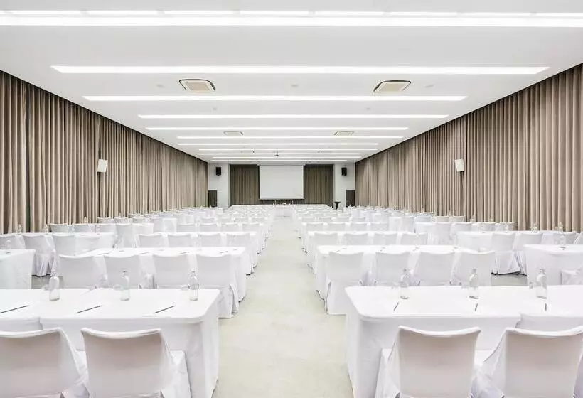 Koh Chang Paradise Resort & Spa