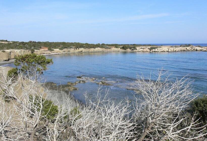 Tavros Hotel Apartments