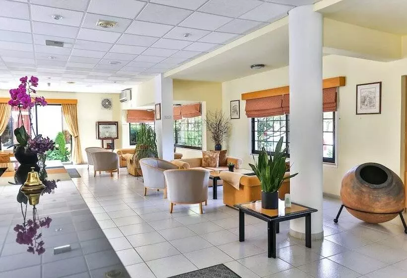 Tavros Hotel Apartments