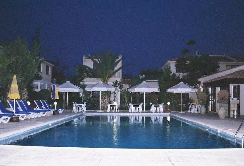 Tavros Hotel Apartments