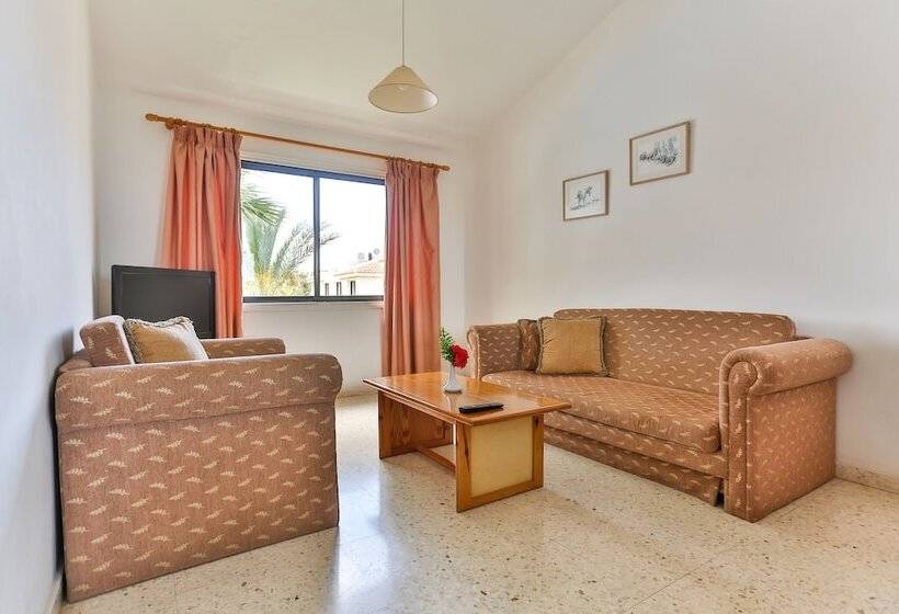 Tavros Hotel Apartments