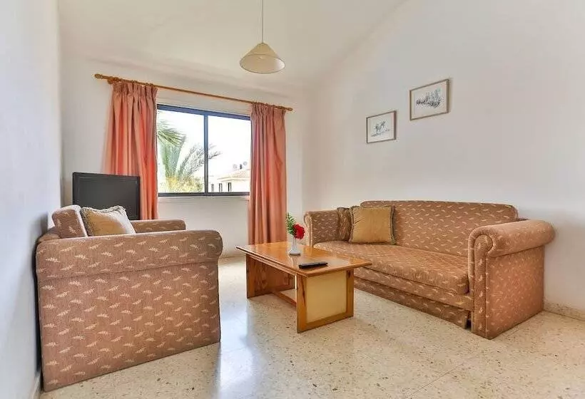 Tavros Hotel Apartments