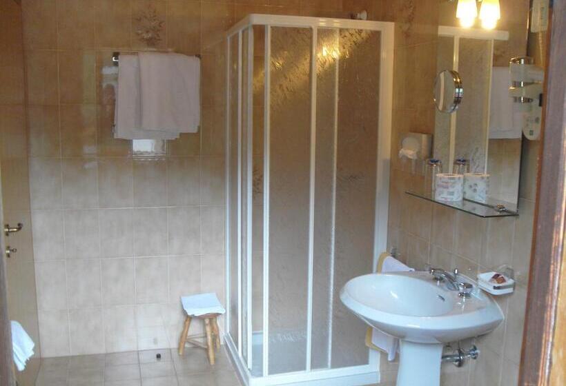 הוסטל Garni Meublè La Baita