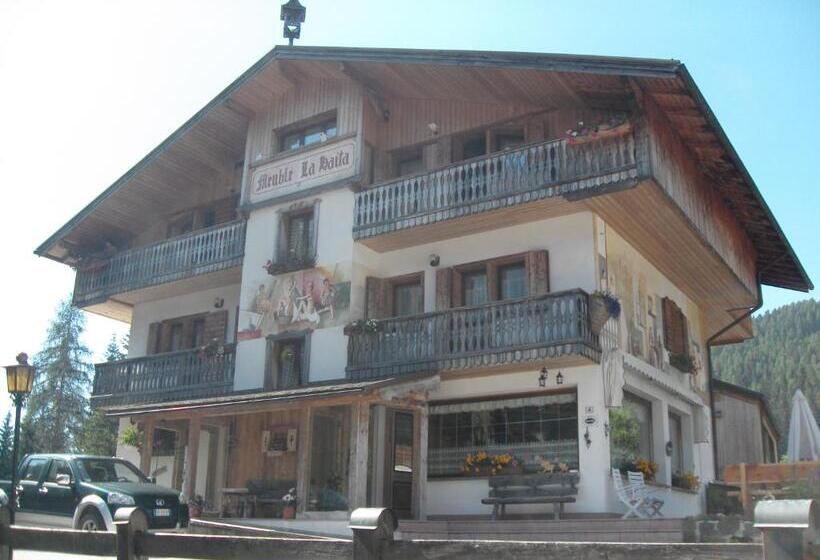 הוסטל Garni Meublè La Baita