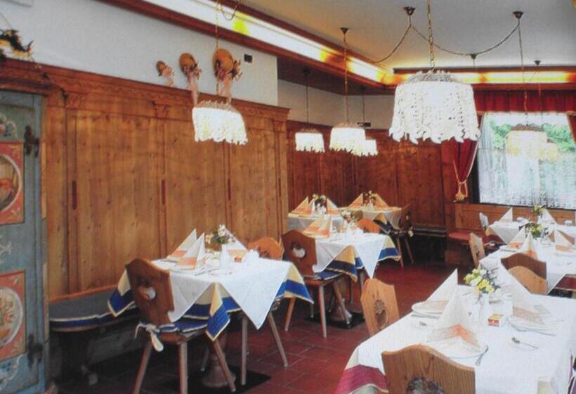 הוסטל Garni Meublè La Baita