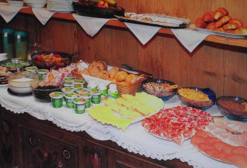 הוסטל Garni Meublè La Baita