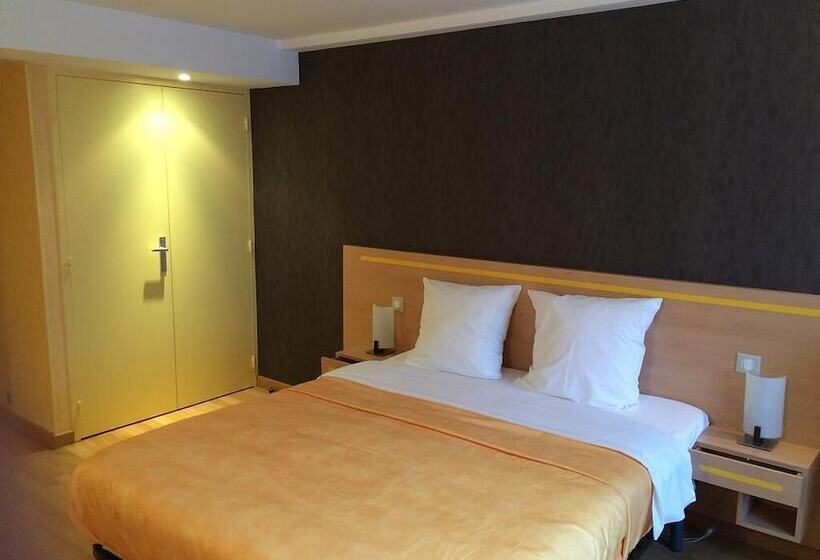 בית מלון כפרי Bistro Les Pas Sages