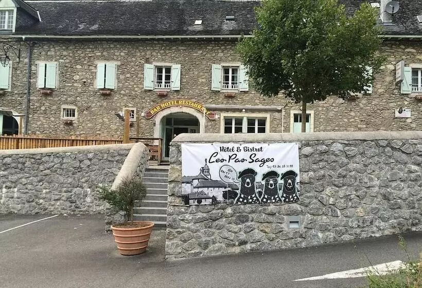 Hotelli Bistro Les Pas Sages