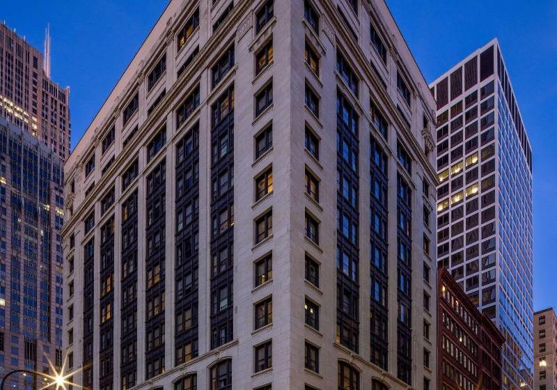 فندق Canopy By Hilton Chicago Central Loop
