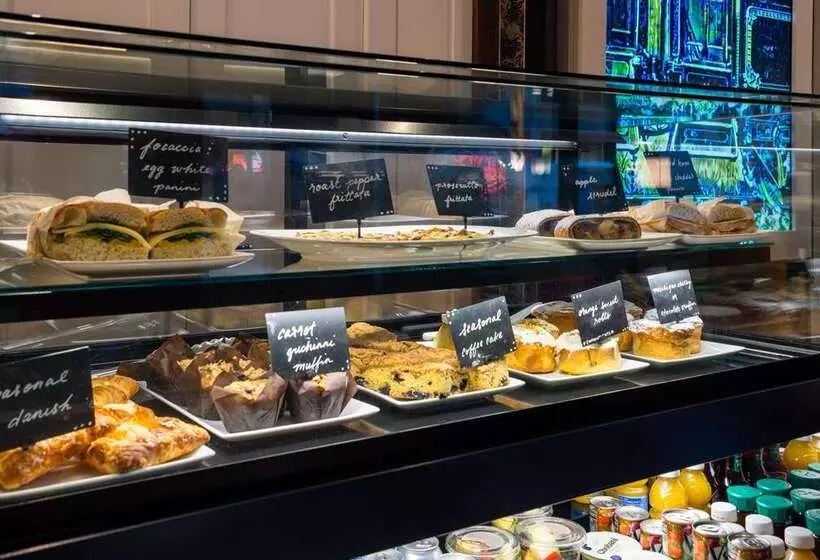 هتل Canopy By Hilton Chicago Central Loop