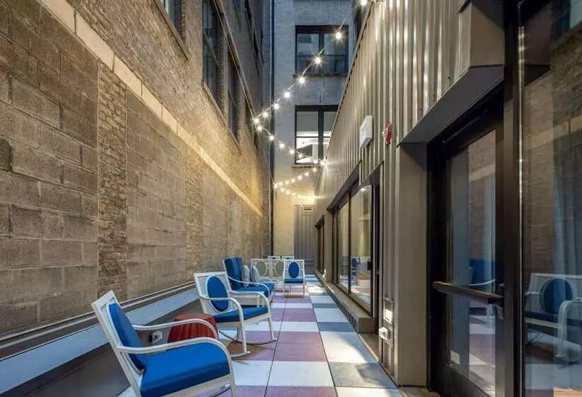 هتل Canopy By Hilton Chicago Central Loop